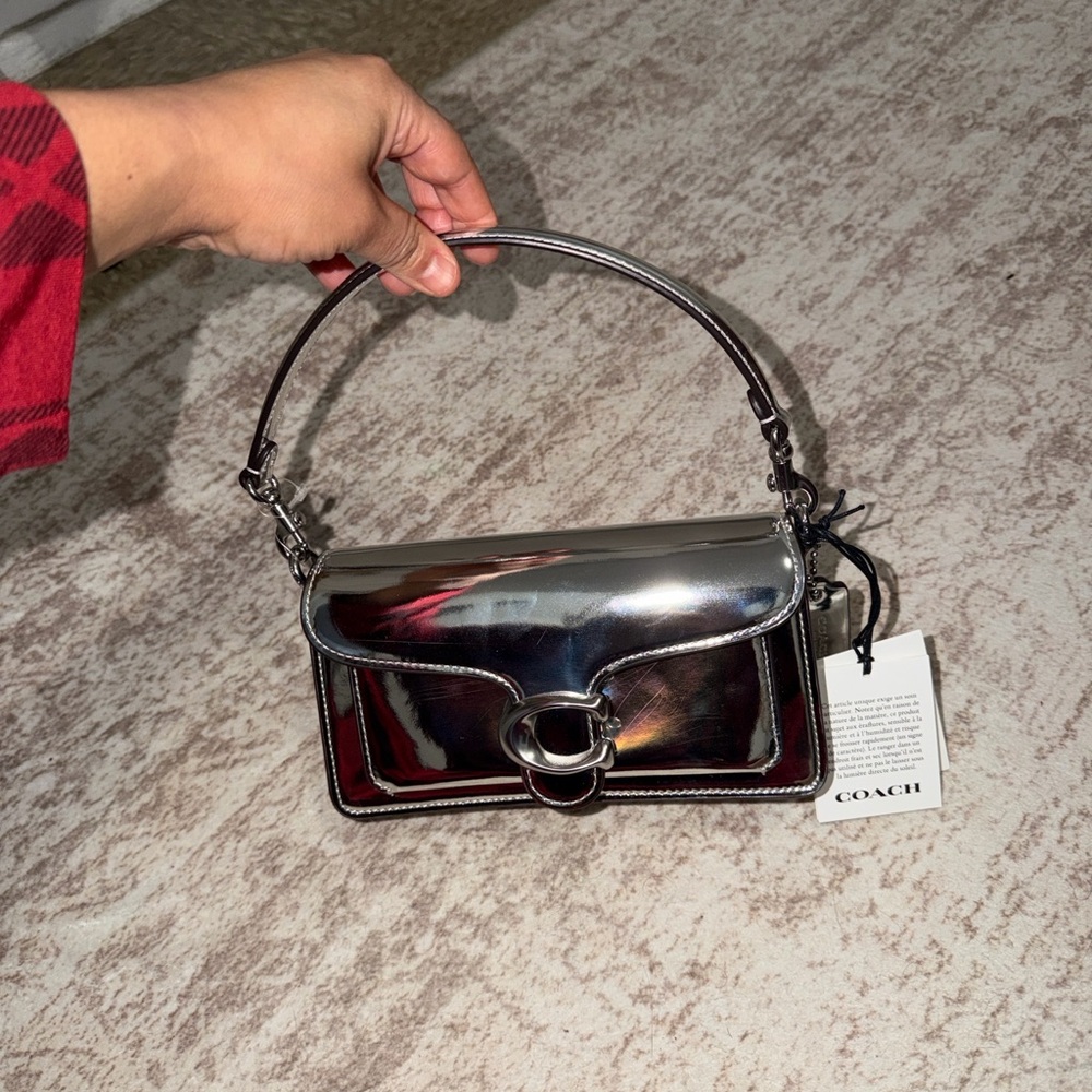 Tabby Shoulder Bag 20 In Metallic - Picture 6 of 16
